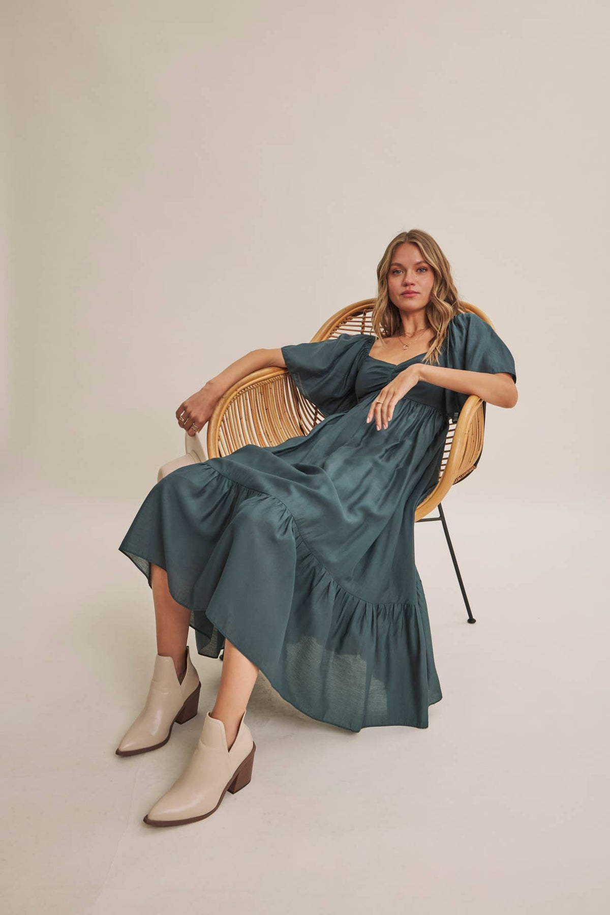 WILLOW SWEETHEART MIDI DRESS