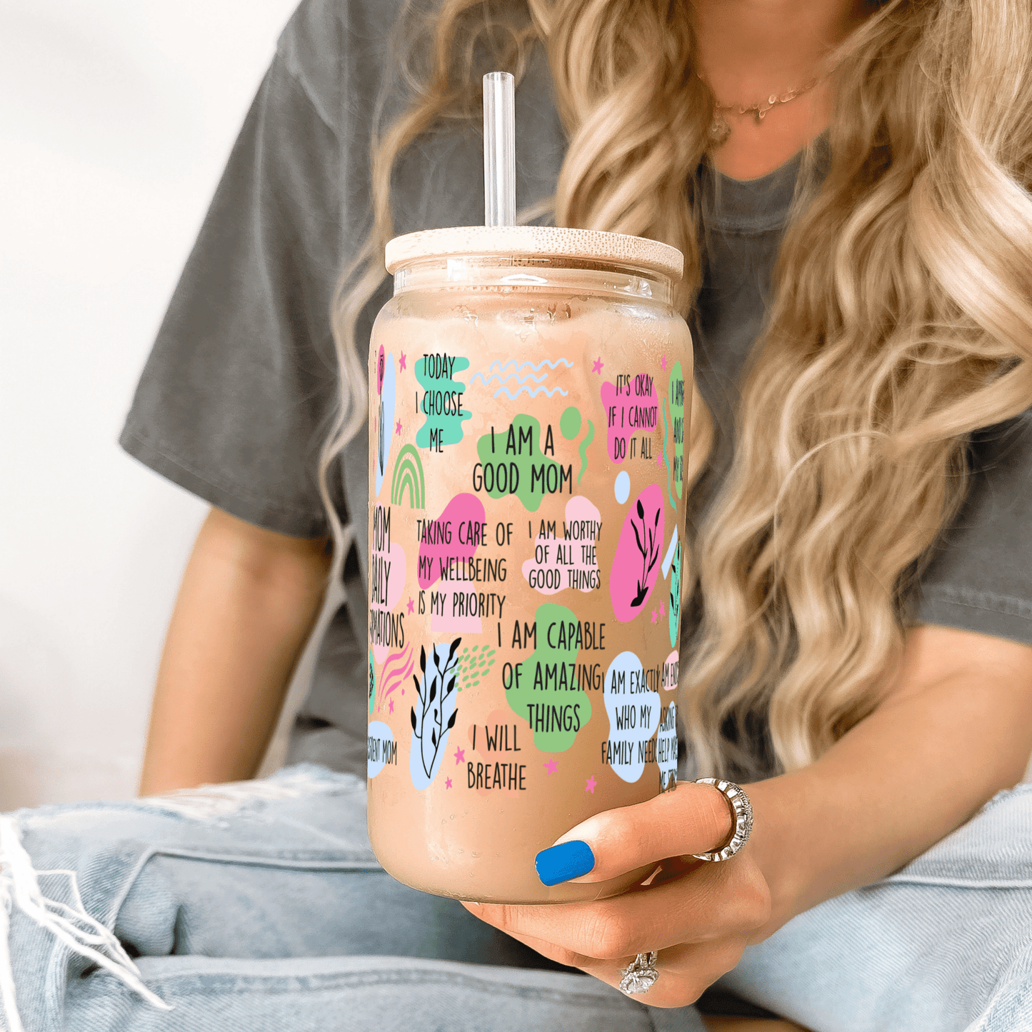 - Mom Daily Affirmations 16oz Sip-Sip Hooray!